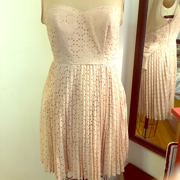 Cutest bridesmaids, spring cocktail, sexy dress! - Picture 1 of 7